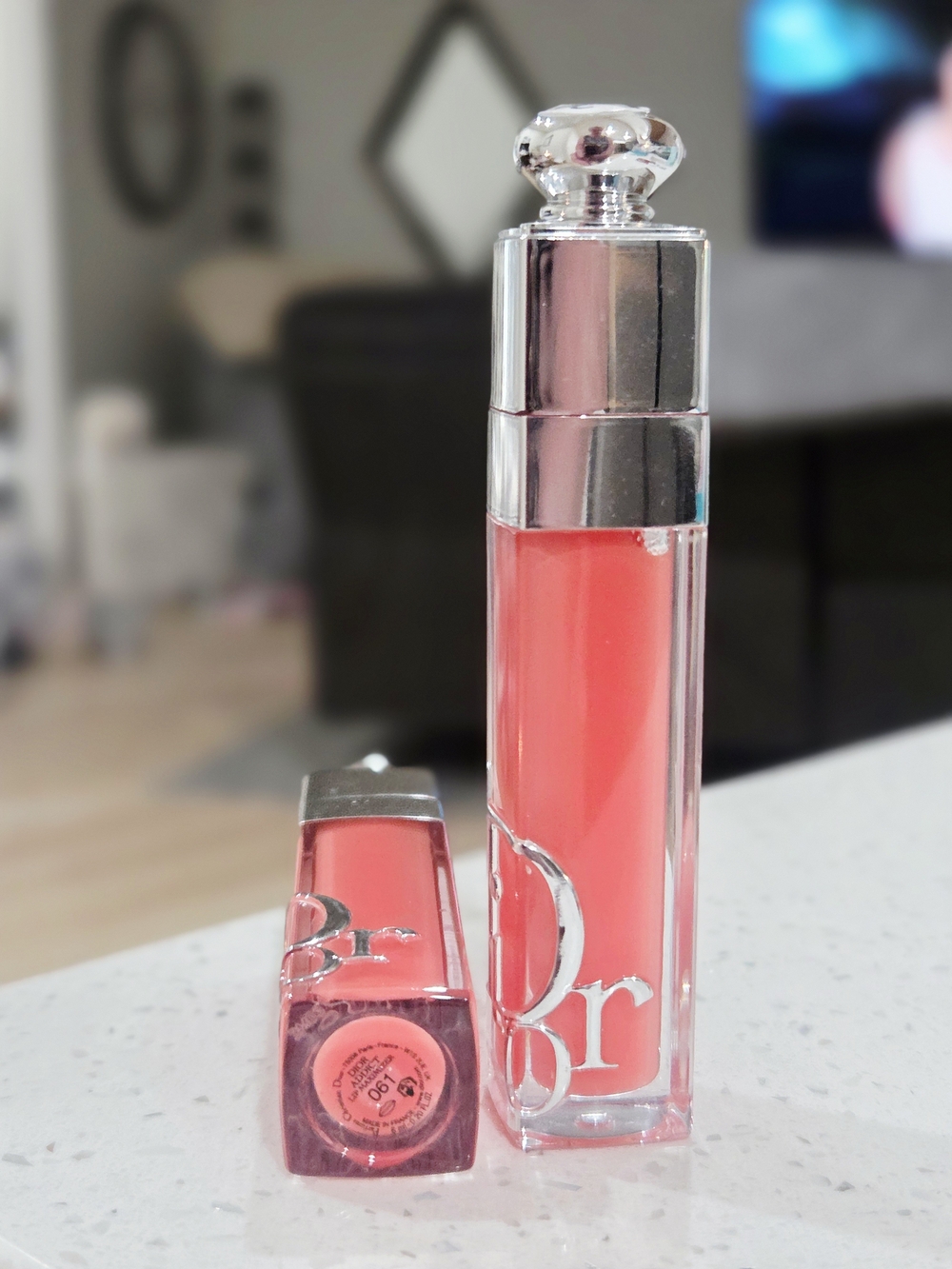 Dior Lip Maximizer Liquid Gloss Duo - Vibrant Coral Pink 061 - Picture 2 of 2